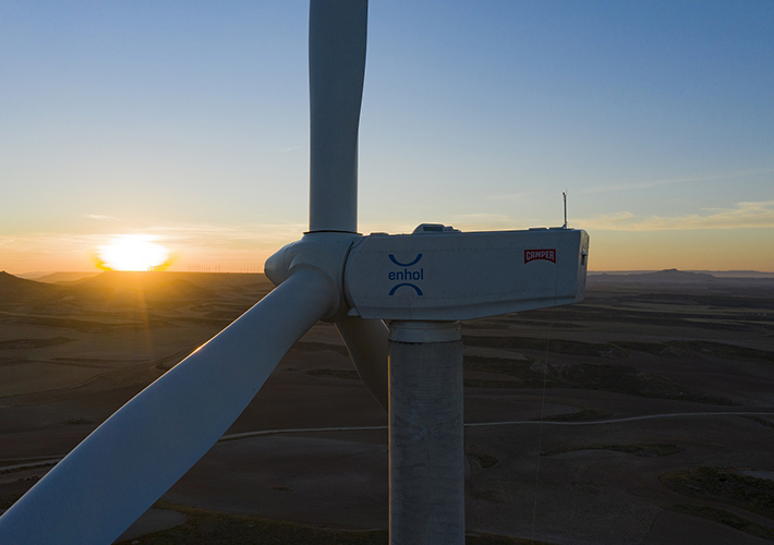 Foto Axpo Iberia y Grupo Enhol firman un PPA a 5 años para la construcción de un parque eólico en la Ribera de Navarra.